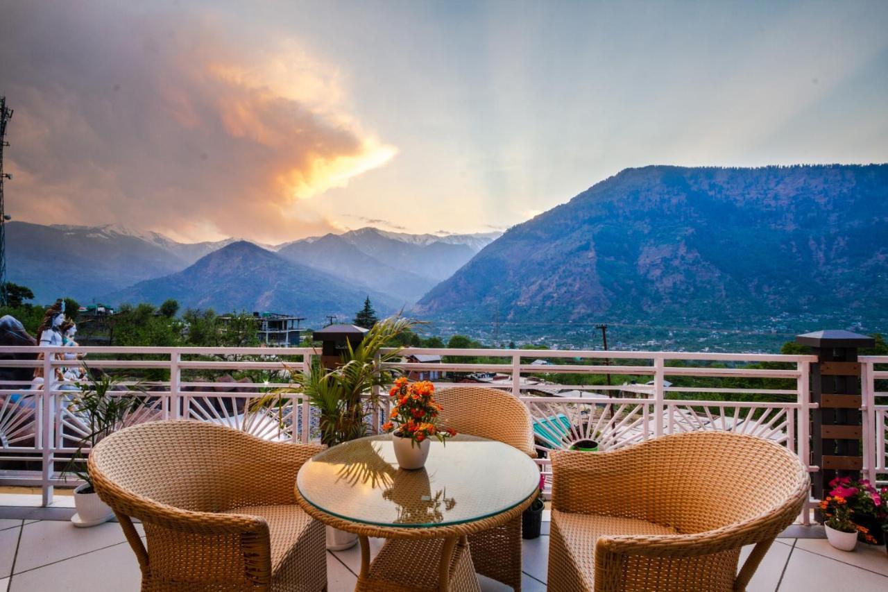 Anand Vardhan Resorts Manali  Ngoại thất bức ảnh