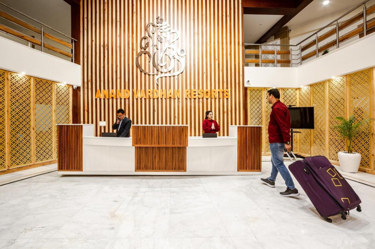 Anand Vardhan Resorts Manali  Ngoại thất bức ảnh
