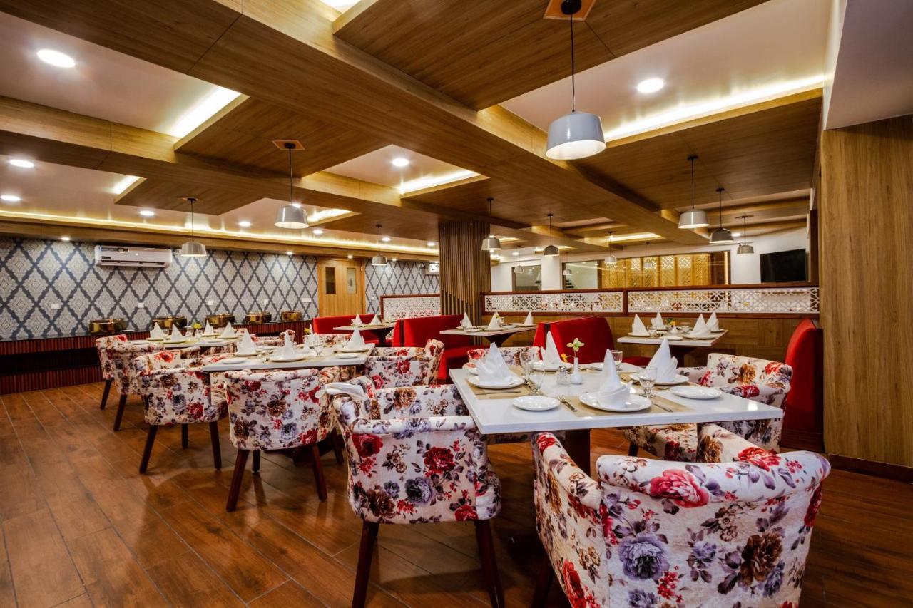Anand Vardhan Resorts Manali  Ngoại thất bức ảnh
