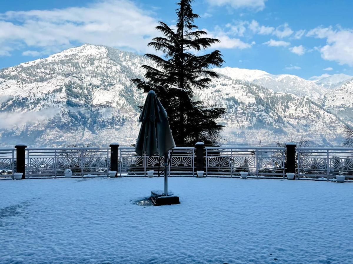 Anand Vardhan Resorts Manali  Ngoại thất bức ảnh