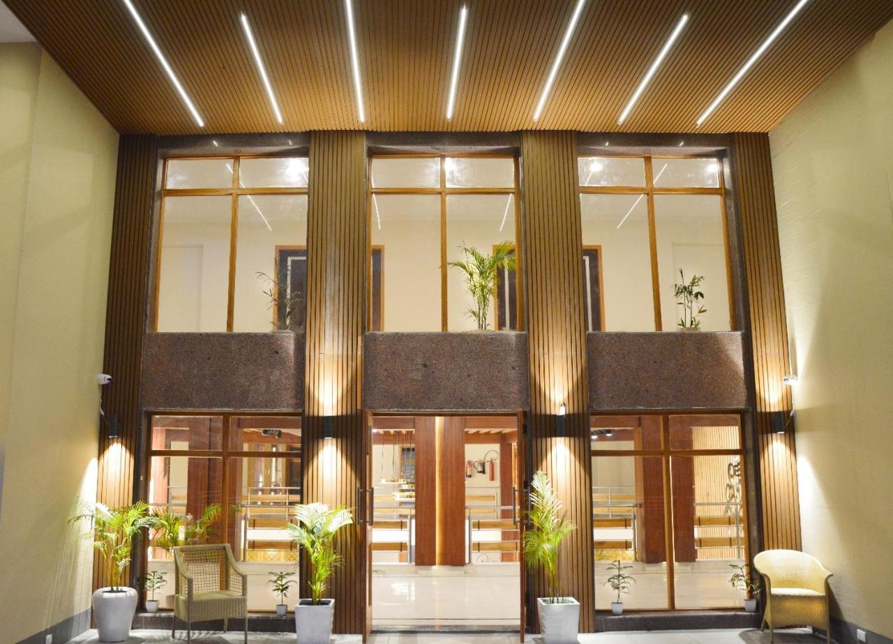 Anand Vardhan Resorts Manali  Ngoại thất bức ảnh